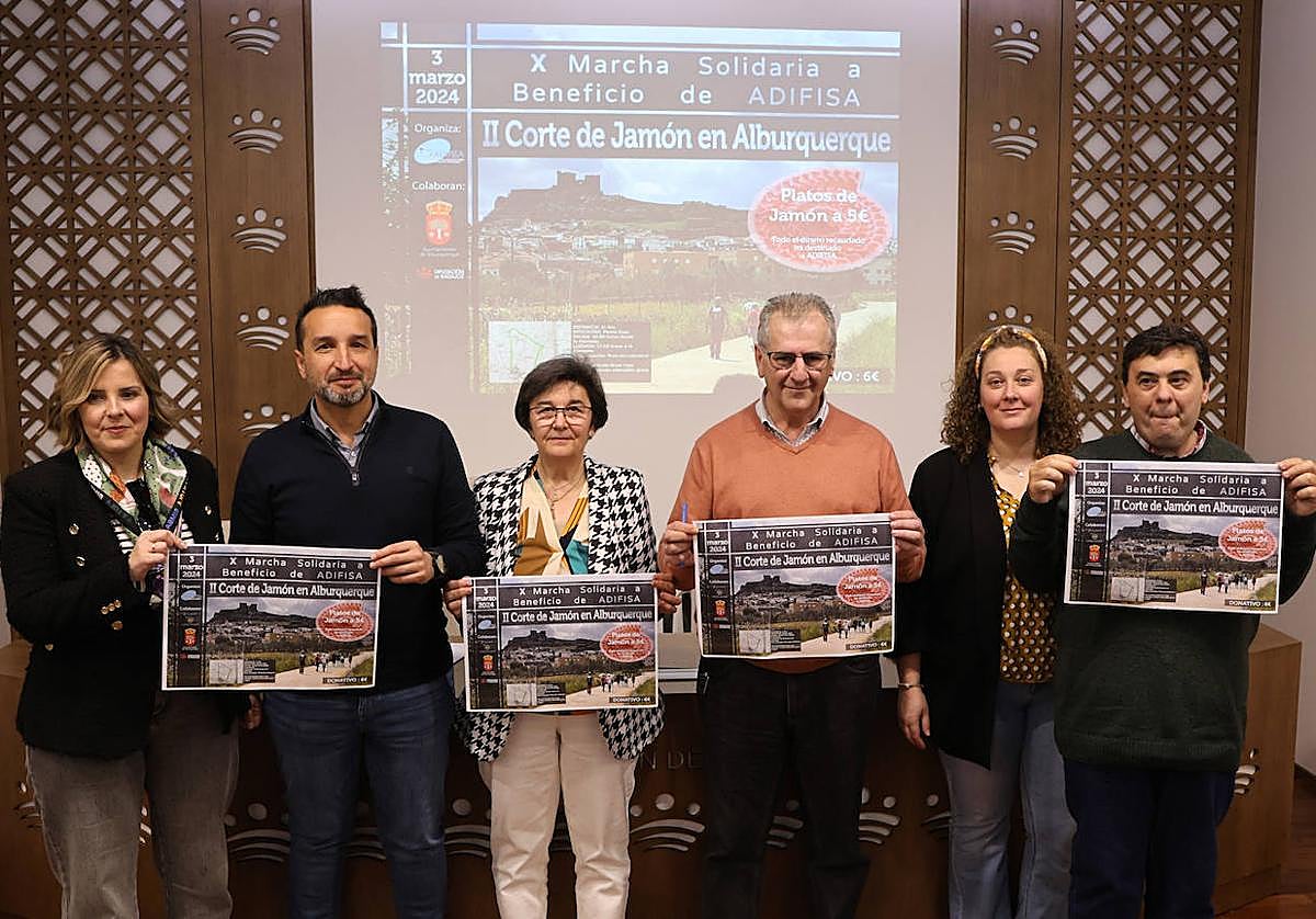 Participantes en la presentación de la Marcha Solidaria