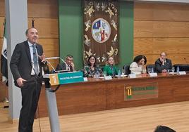 El juez del Tribunal Supremo Manuel Marchena Gómez, durante su intervención en la Facultad de Derecho de la UEx.