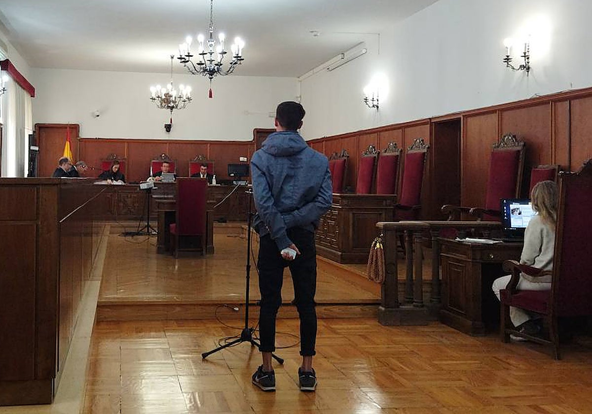 El procesado durante la vista que se ha celebrado este martes en Badajoz.