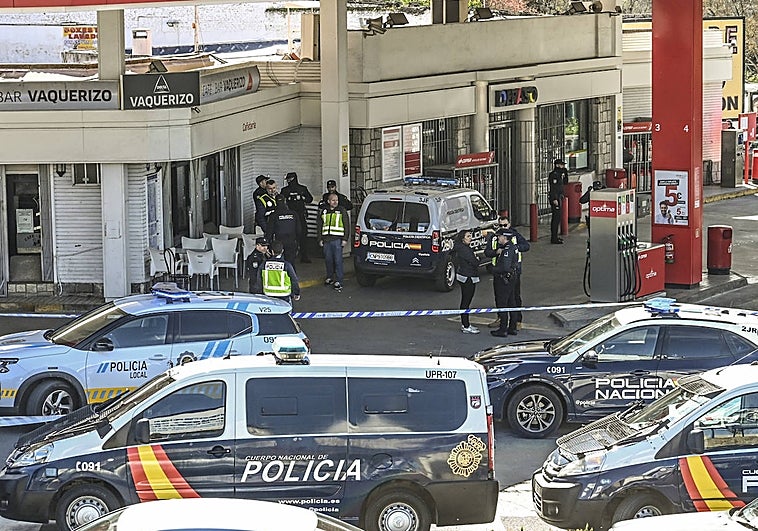 El despliegue policial en el lugar del suceso.