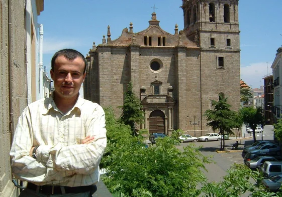 Miguel Ángel Gallardo, en una de sus primeras imágenes tras ser elegido alcalde por primera vez en 2003.
