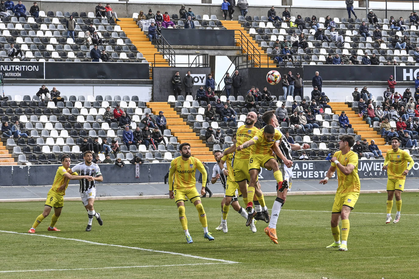 Las mejores imágenes del encuentro entre el CD Badajoz-Navalcarnero