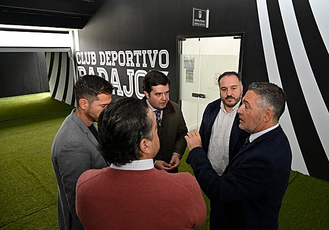 Luis Díaz-Ambrona y Diego García presentaron su dimisión en el consejo, en el que sigue Miguel Leyva, mientras que Javier Peña vuelve a aparecer como hombre de confianza del grupo de Oliver.