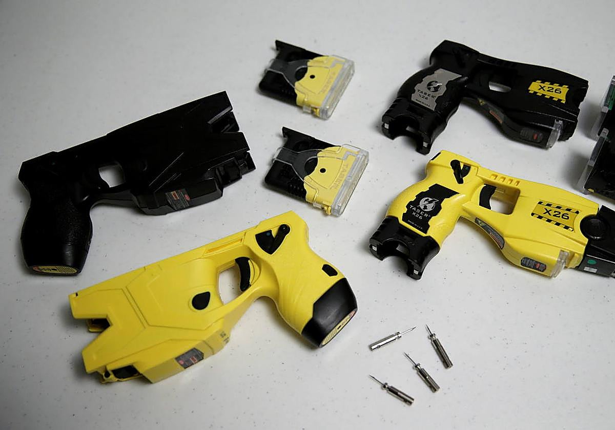 Armas de electrochoque: Dónde y cómo comprar una táser, ¿es legal en España?