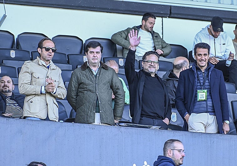 Miguel Leyva en el palco del Nuevo Vivero.