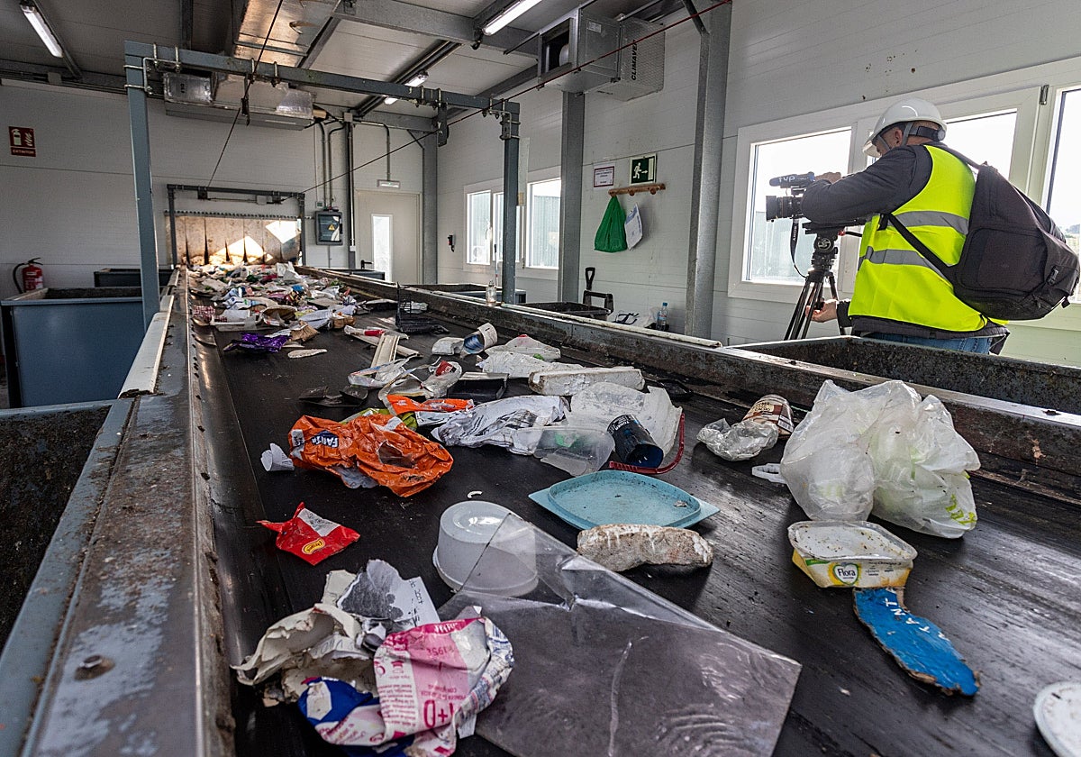 Cinta de triaje del ecoparque en el fue encontrada la bebé muerta.