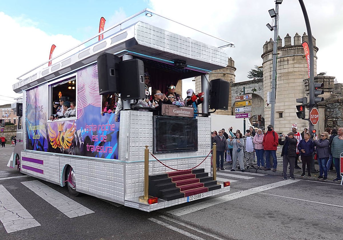 Artefactos en el Carnaval 2024.