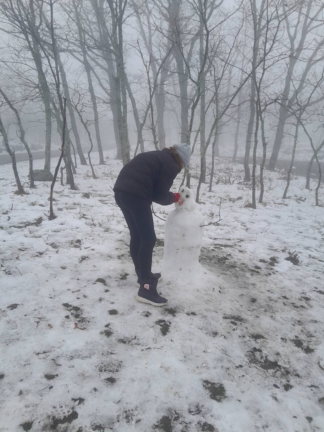 Fotos | Los extremeños aprovechan el domingo para disfrutar de la nieve