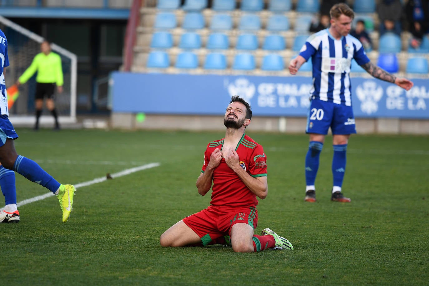 Las mejores imágenes de la victoria del Badajoz en Talavera