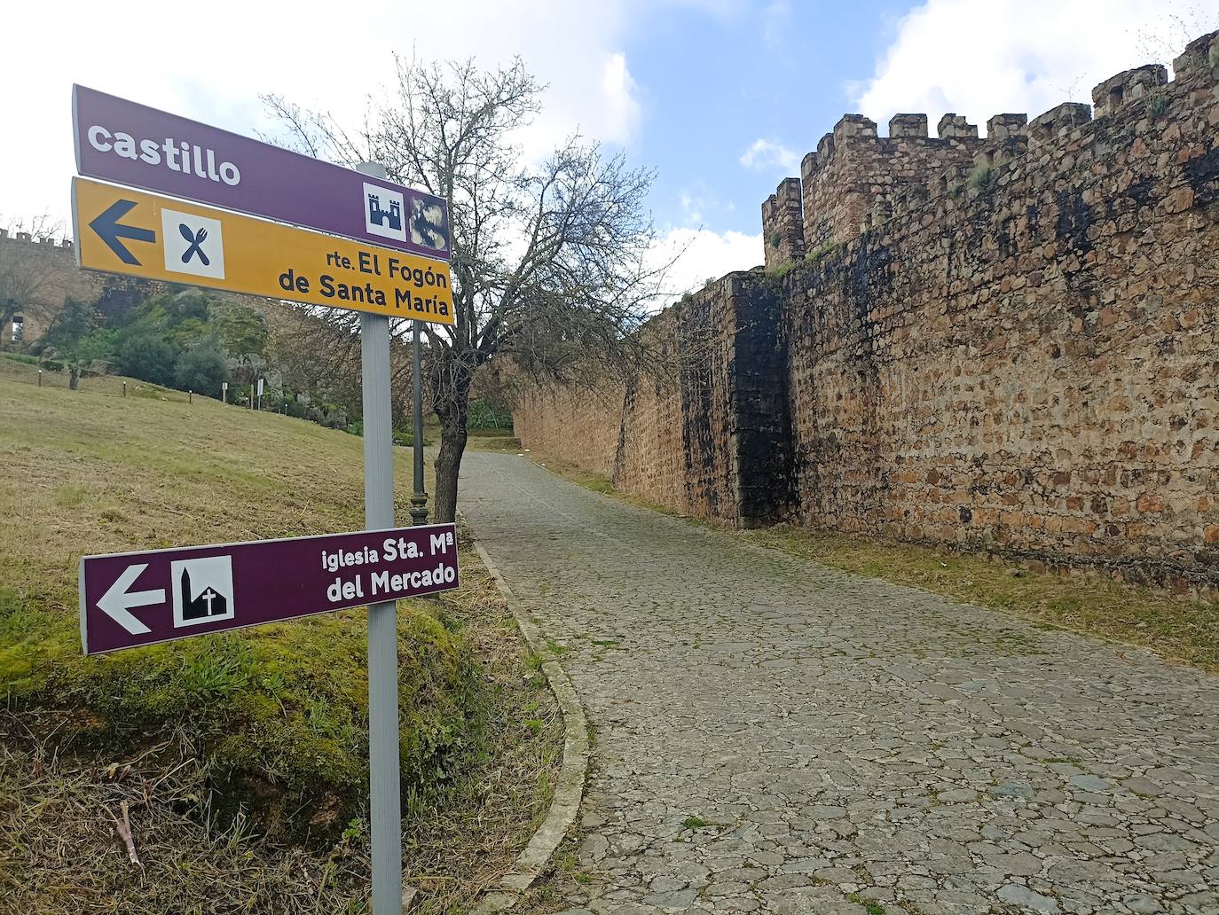 Villa Adentro. Paseo por el barrio gótico judío