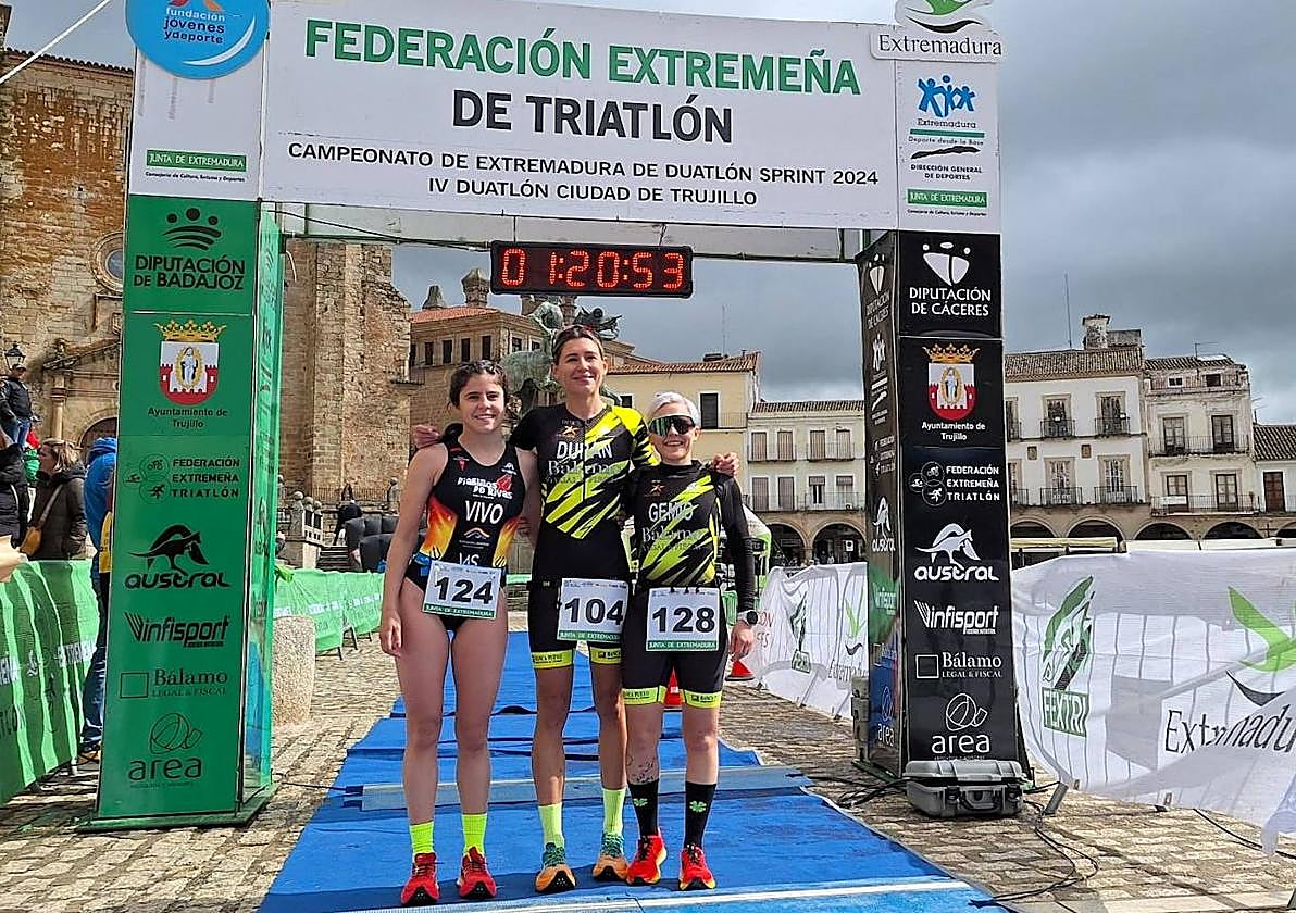 Las tres primeras del Duatlón Sprint