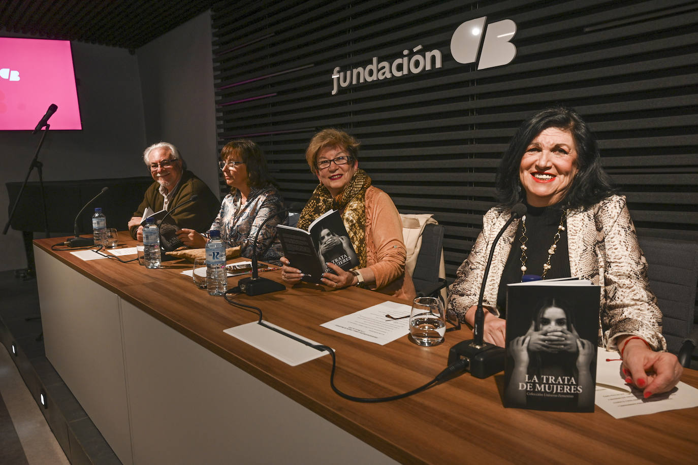 Imagen secundaria 1 - El Síndrome de Down cierra el Carnaval de Badajoz