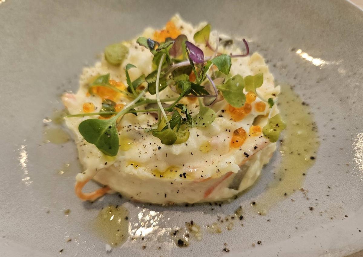 Imagen secundaria 1 - Carpaccio, ensaladilla y arroz meloso, de la variedad carnaroli.