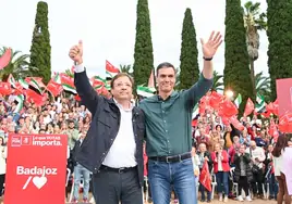 Guillermo Fernández Vara y Pedro Sánchez.