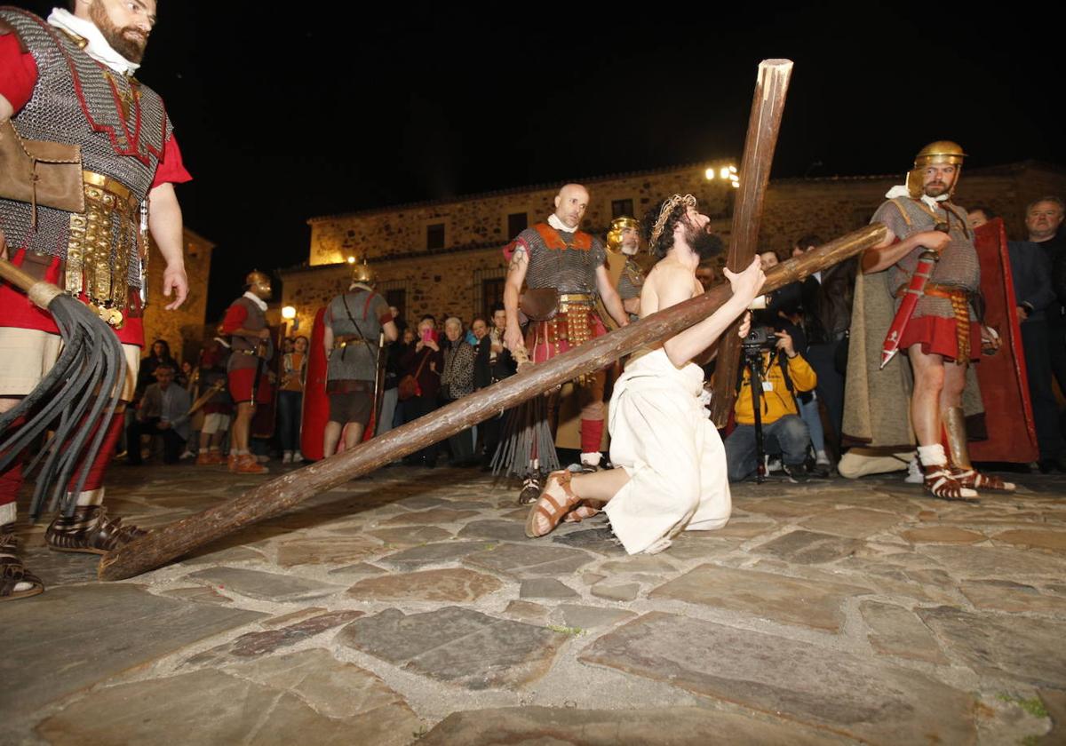 La representación de la Pasión Viviente en Cáceres, en imágenes (3)