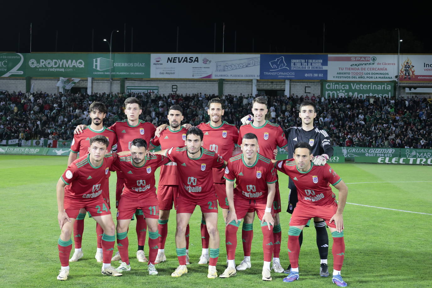 Imágenes del derbi Cacereño-Badajoz