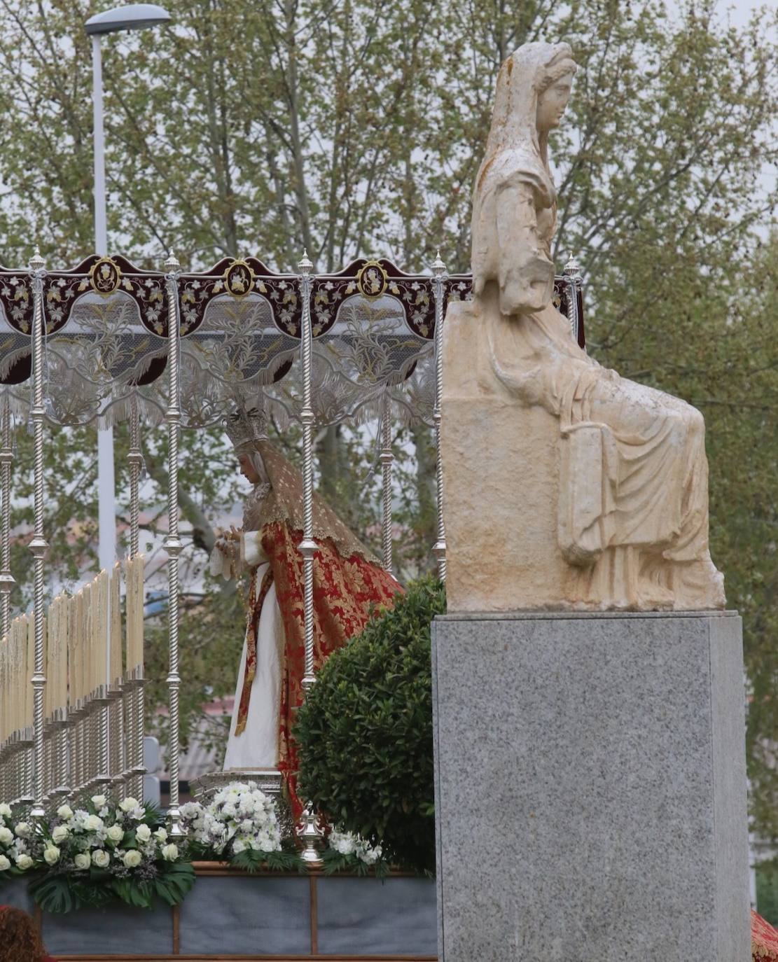 Procesión de la Sagrada Cena con Nuestra Señora del Patrocinio en Mérida