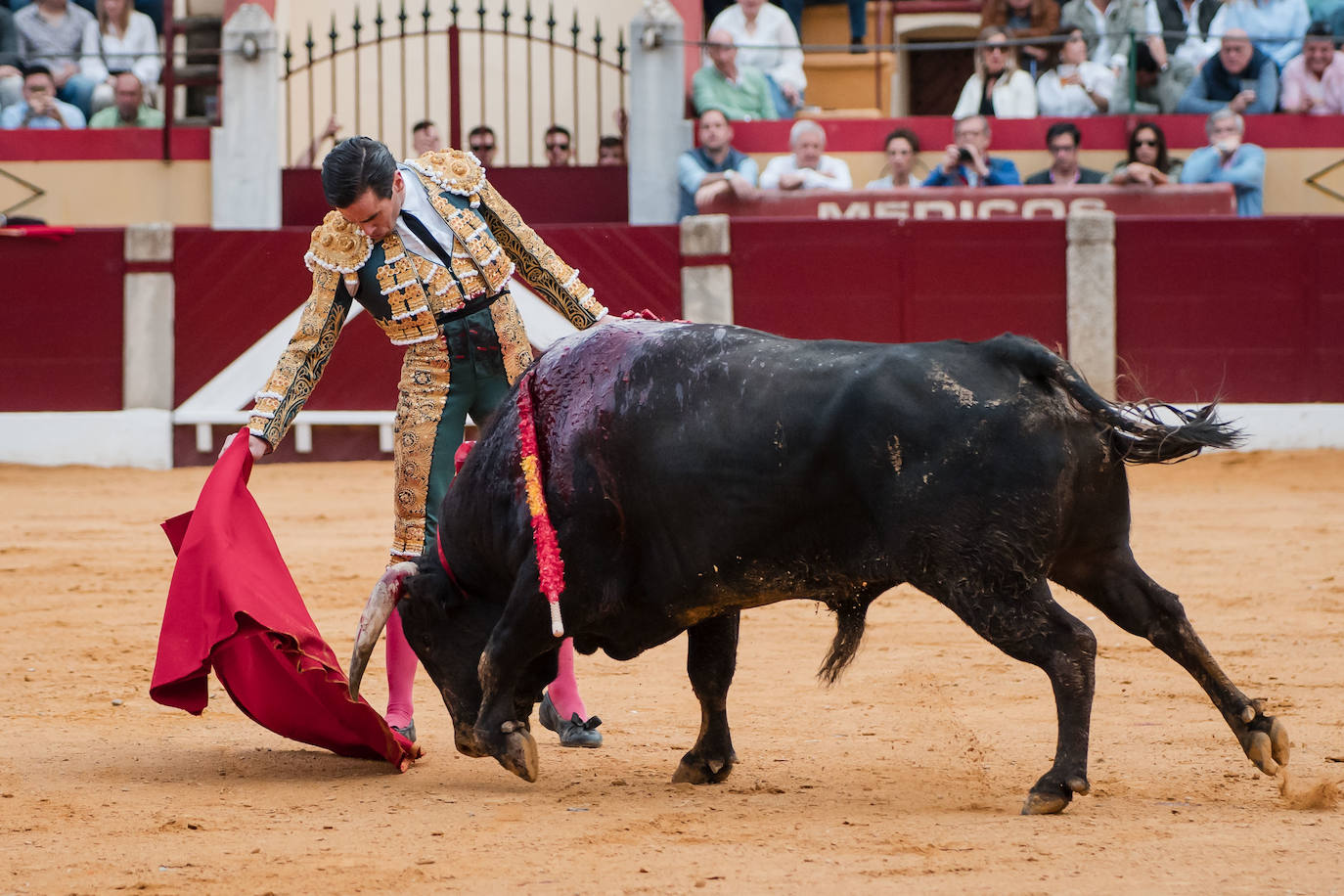 Las mejores imágenes de la corrida de Emilio de Justo, Talavante y Juan Ortega en Almendralejo (I)