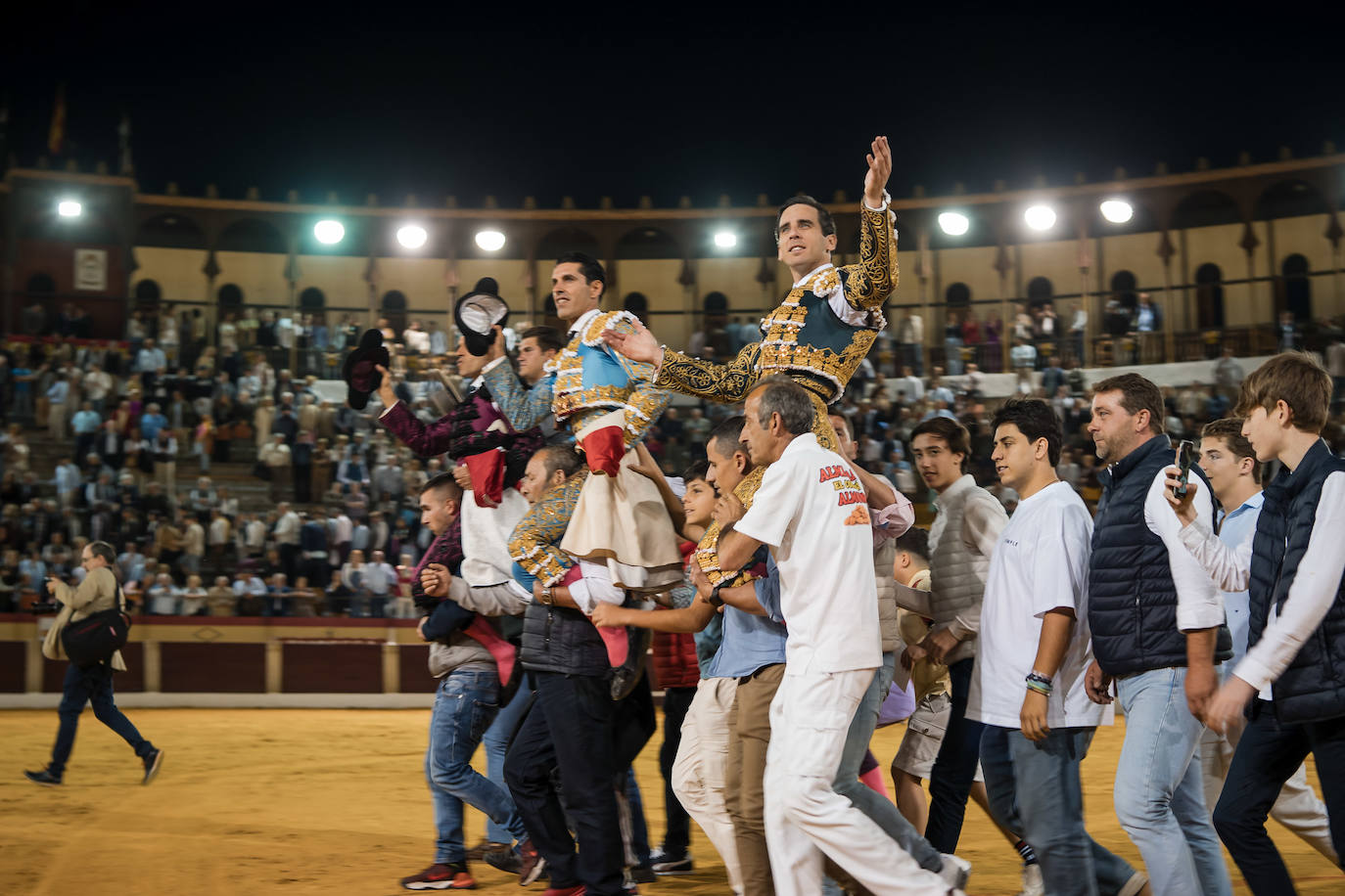 Las mejores imágenes de la corrida de Emilio de Justo, Talavante y Juan Ortega en Almendralejo (II)