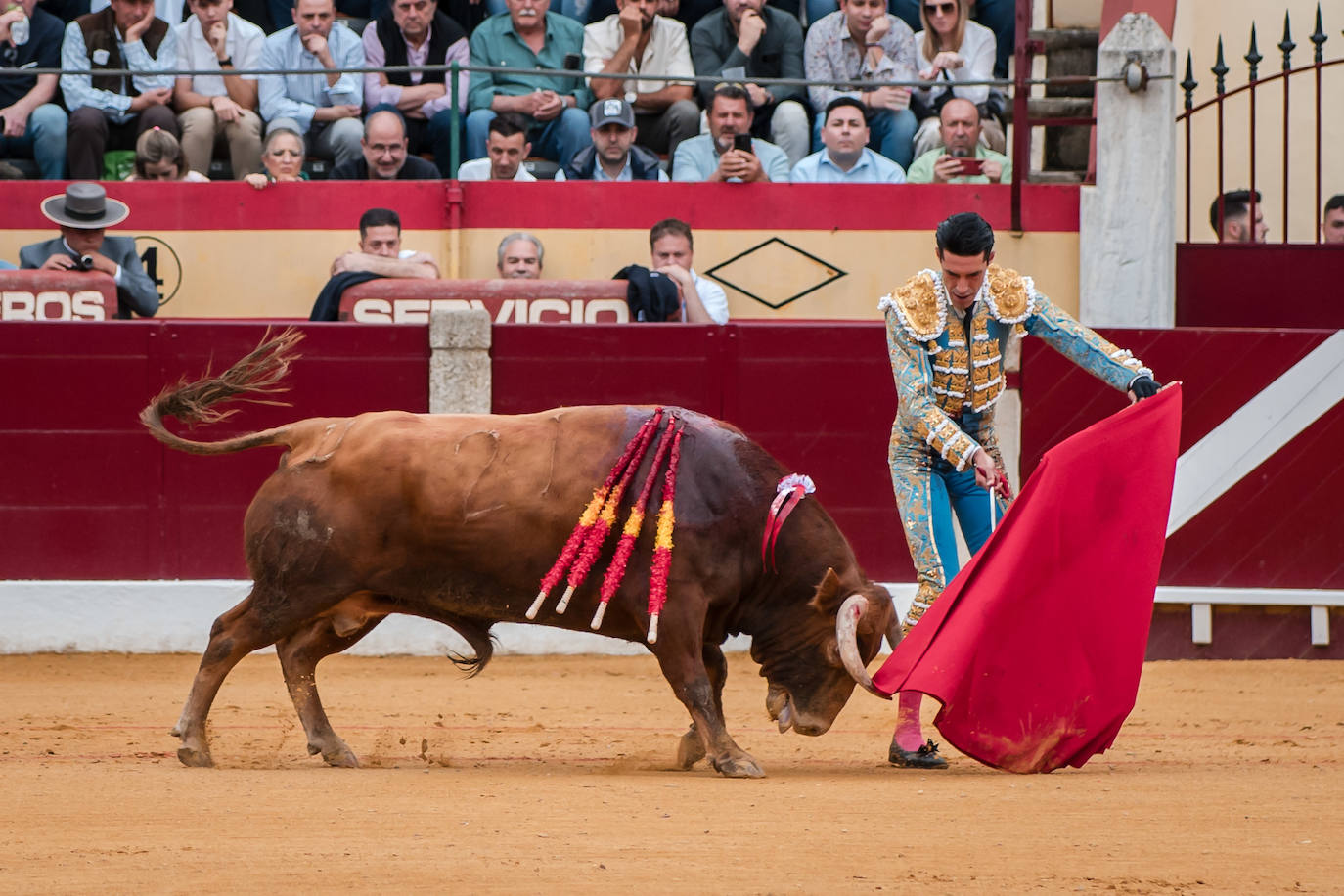 Las mejores imágenes de la corrida de Emilio de Justo, Talavante y Juan Ortega en Almendralejo (I)