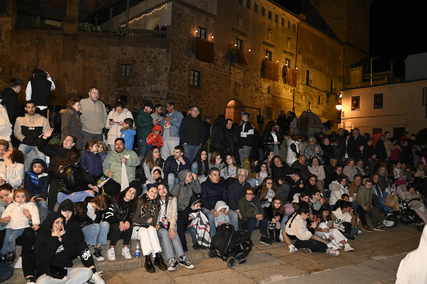 La procesión del Lunes Santo de Plasencia, en imágenes (II)