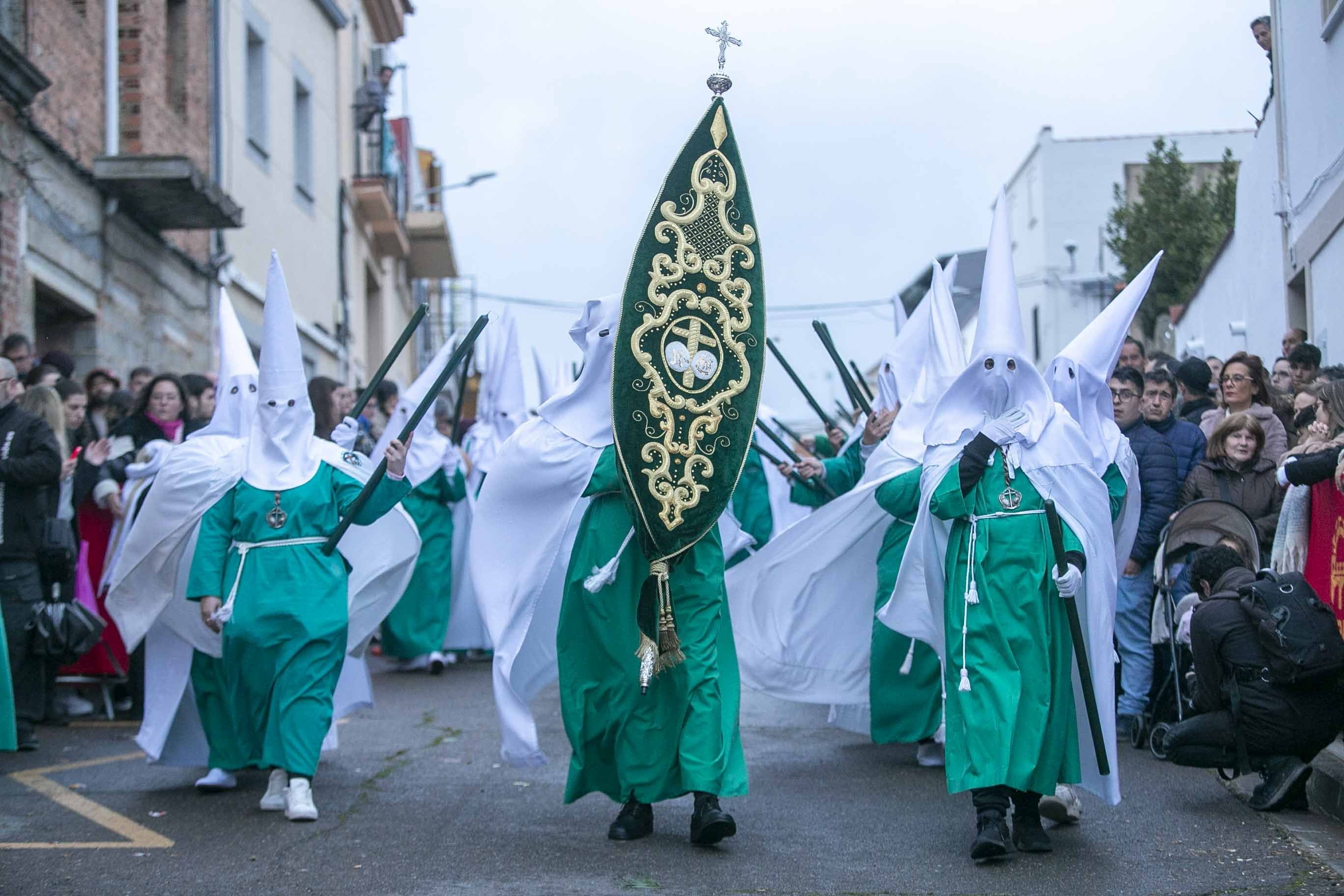 Las mejores imágenes del Martes Santo en Mérida (I)