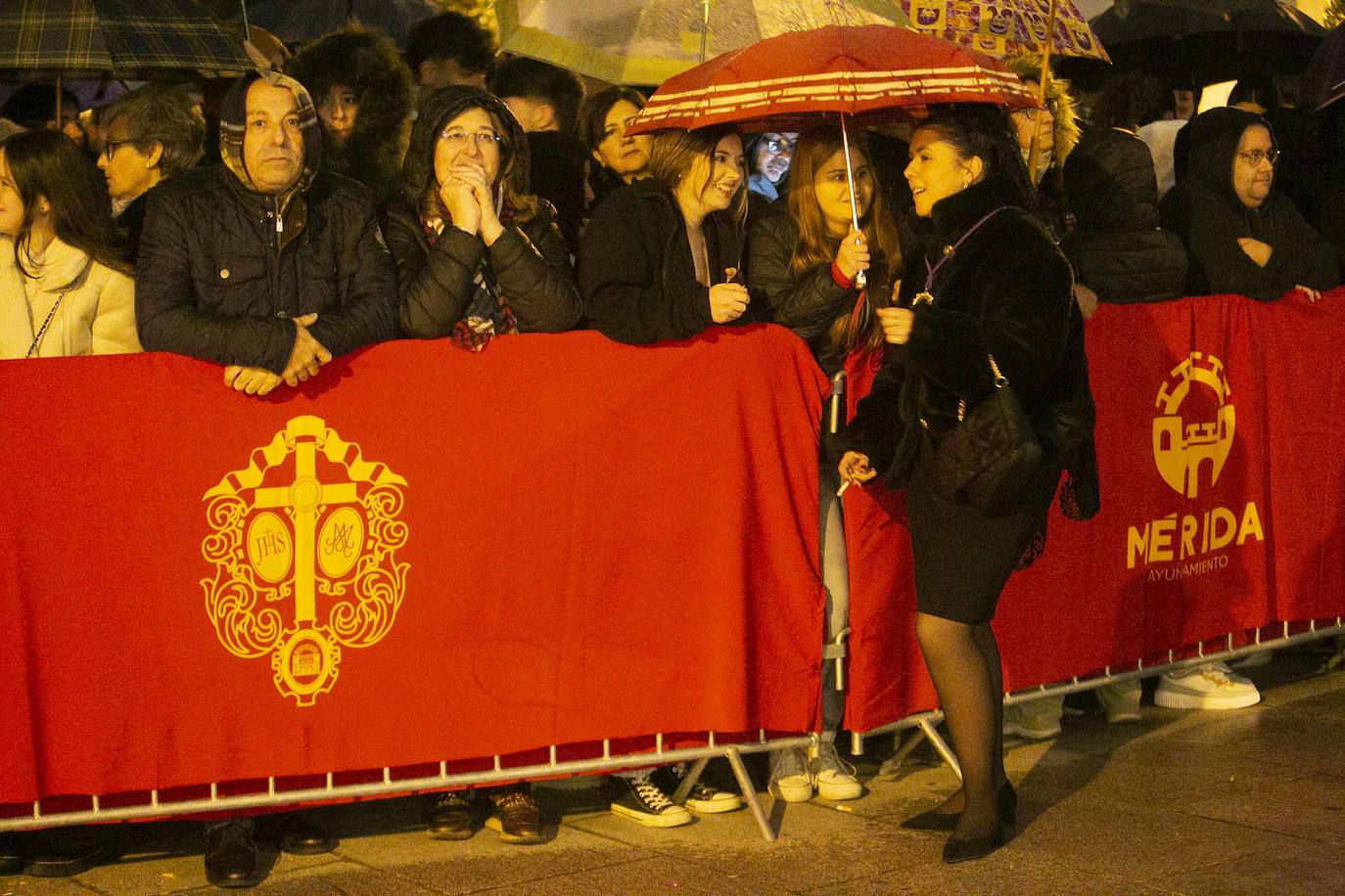 Las mejores imágenes del Martes Santo en Mérida (II)