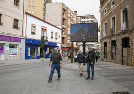 Calle Valverde Lillo, es accesible y podría tener cámaras de matrículas.