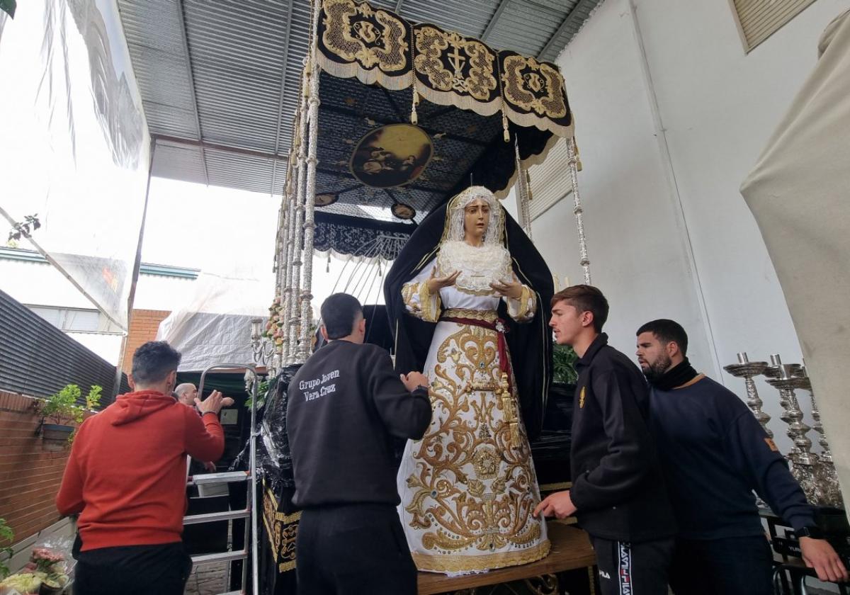 Los hermanos de la parroquia del Perpetuo Socorro preparan a María Santísima de Nazaret. Itinerario de la procesión que sale desde la Paz. Itinerario de los ferroviarios de Santa Eulalia. Itinerario de la procesión de la Antigua. Itinerario de los castillos de Santa Eulalia. Recorrido del Calvario.