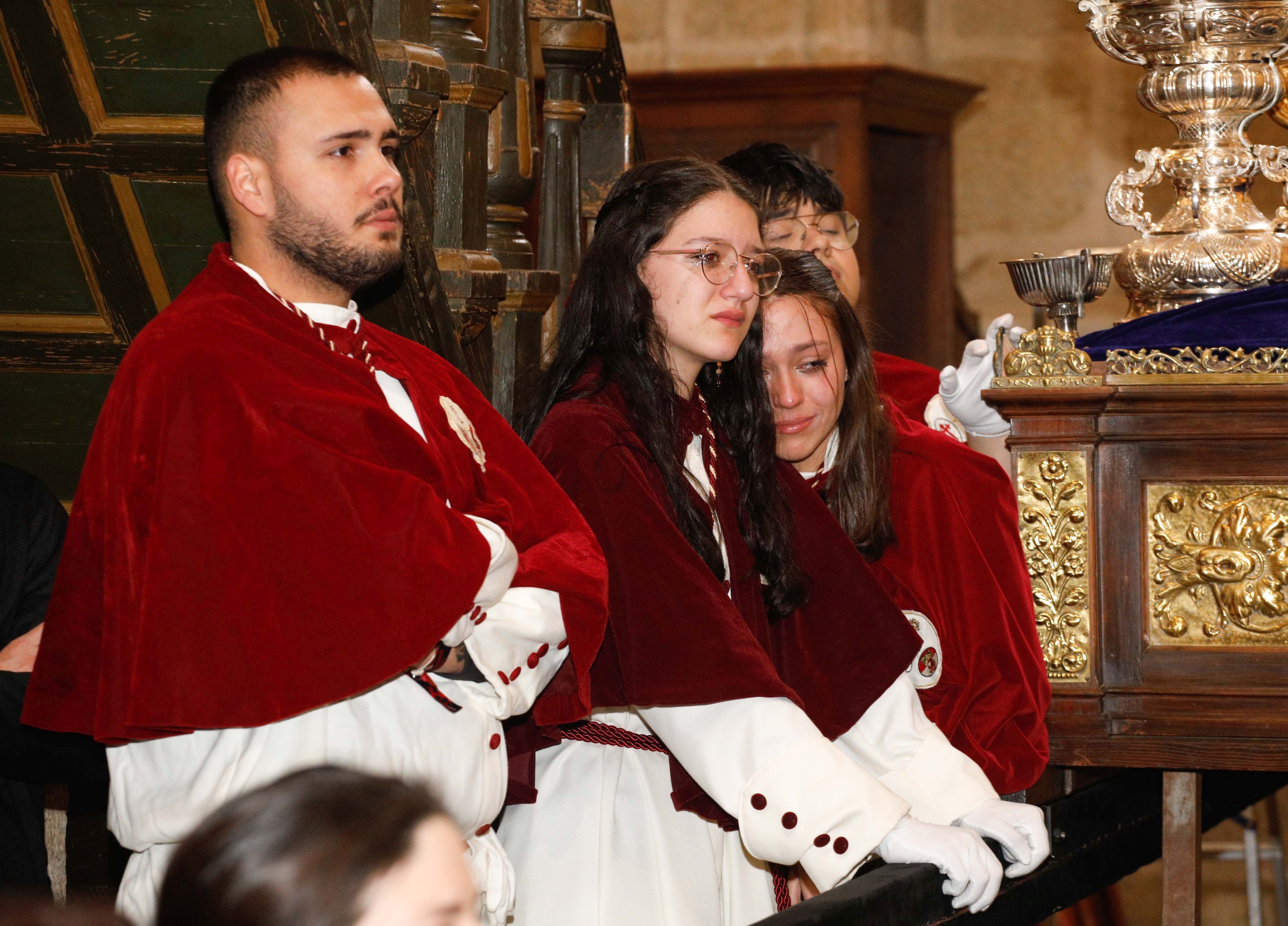 El Jueves Santo comenzó en Cáceres con la suspensión de la Sagrada Cena. 