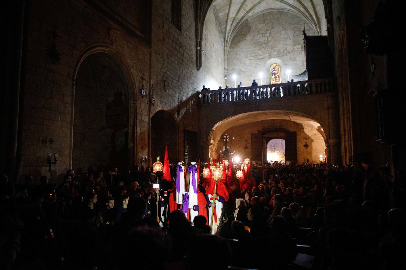 La procesión de la Vera Cruz tampoco pudo salir del templo. 