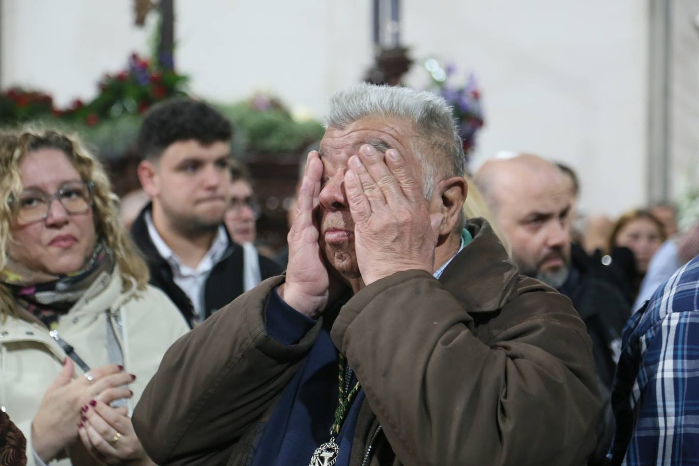 Lágrimas en la Hermandad de los Ferroviarios 