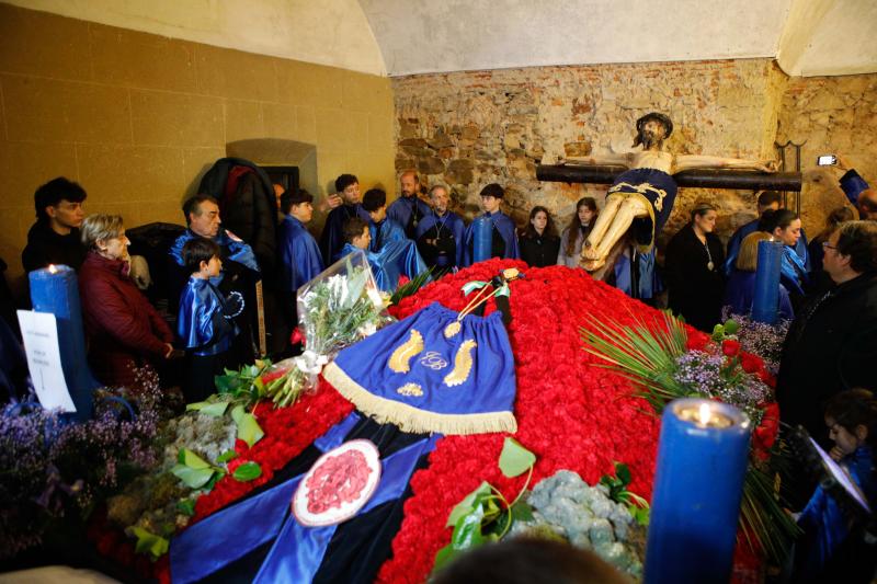 Cofradía de Nazarenos de Nuestro Padre Jesús de la Expiración y Nuestra Madre y Señora de Gracia y Esepranza. 