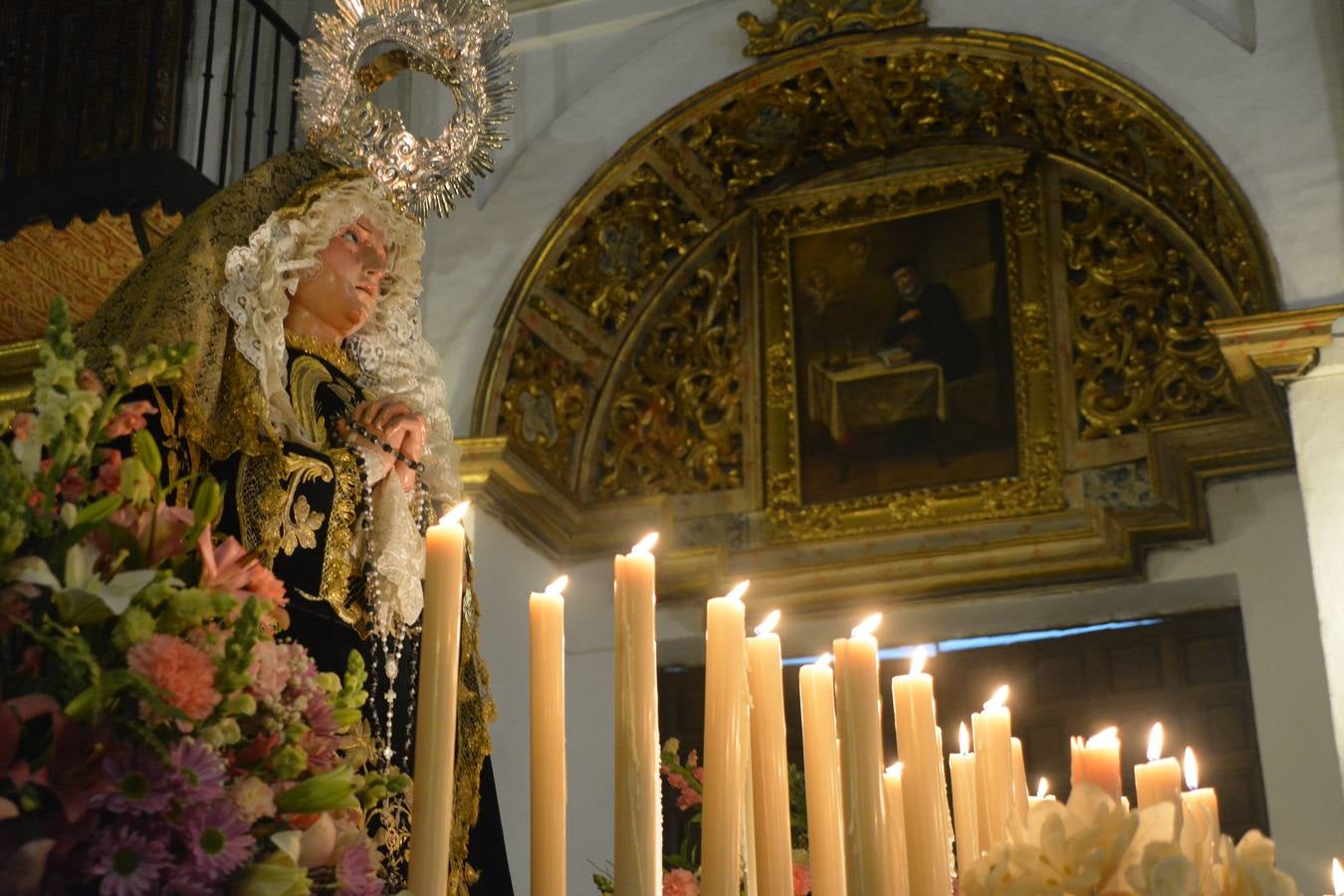 Las procesiones del Viernes Santo se quedaron en los templos