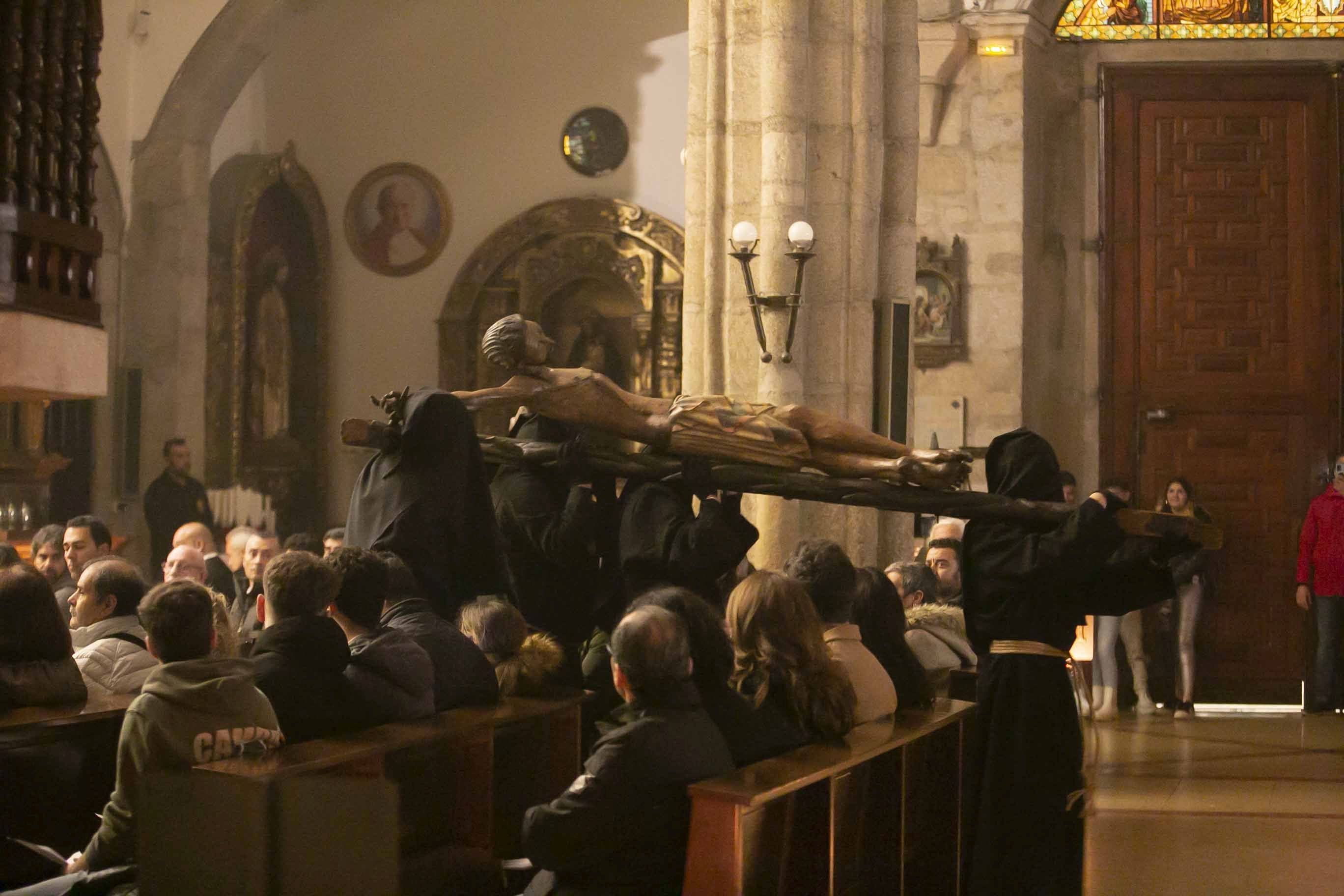 El viacrucis tuvo lugar en la Concatedral de Mérida. 