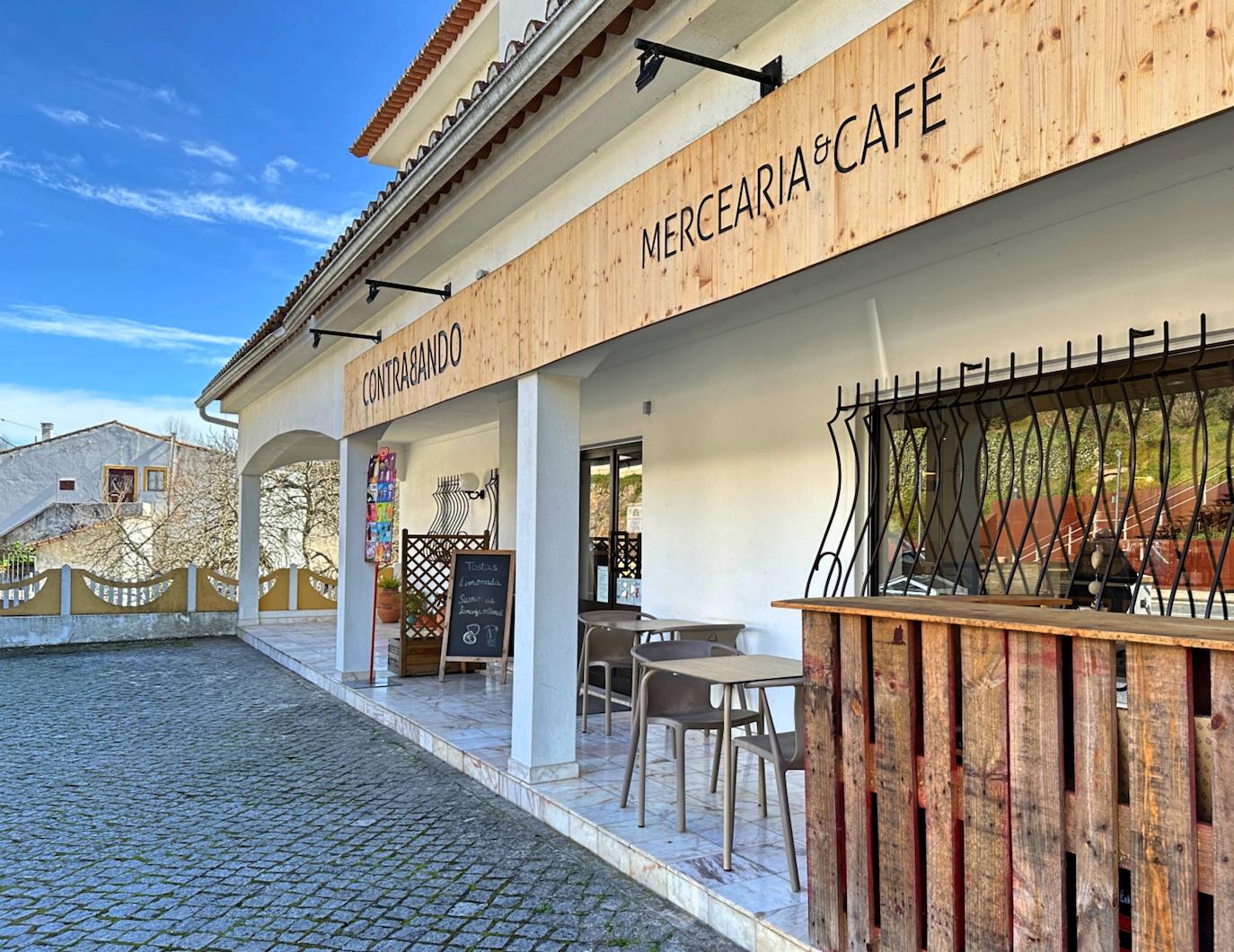 Café Mercearia Contrabando