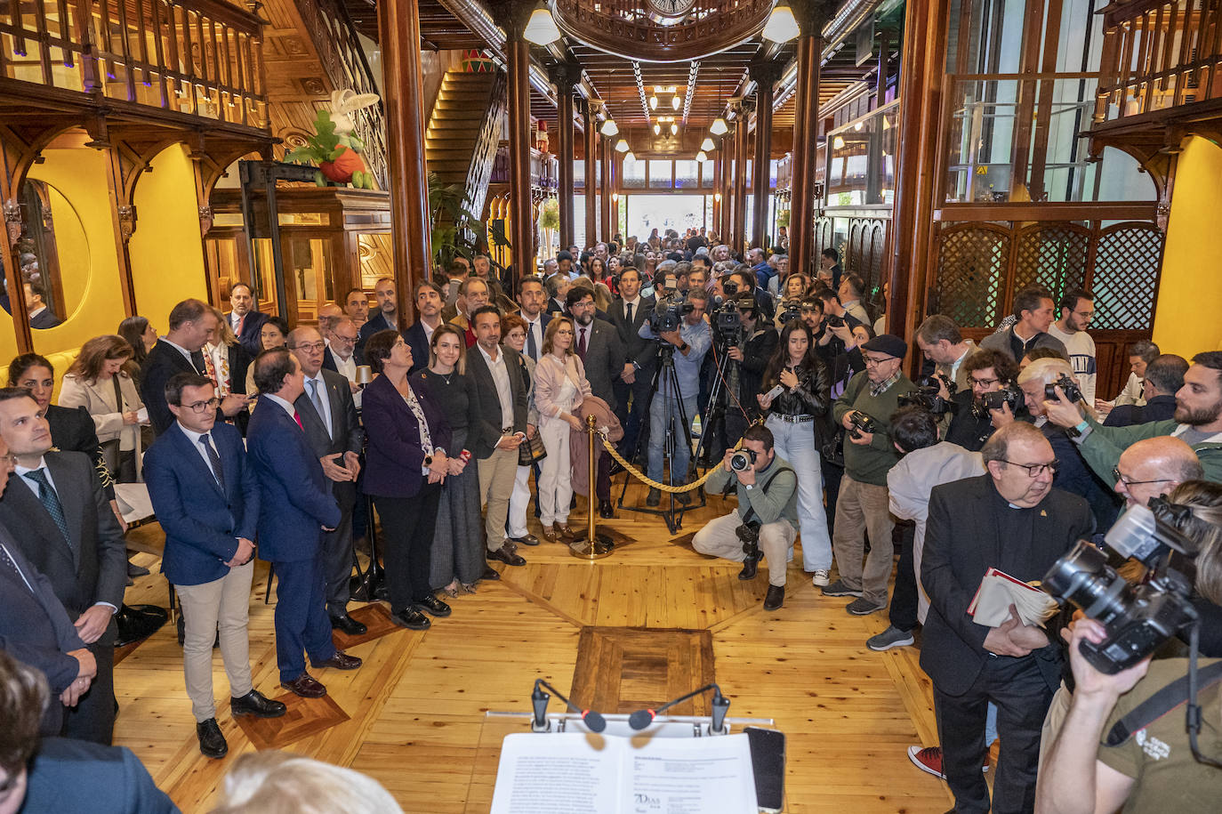 Fotos de la inauguración de las Tres Campanas