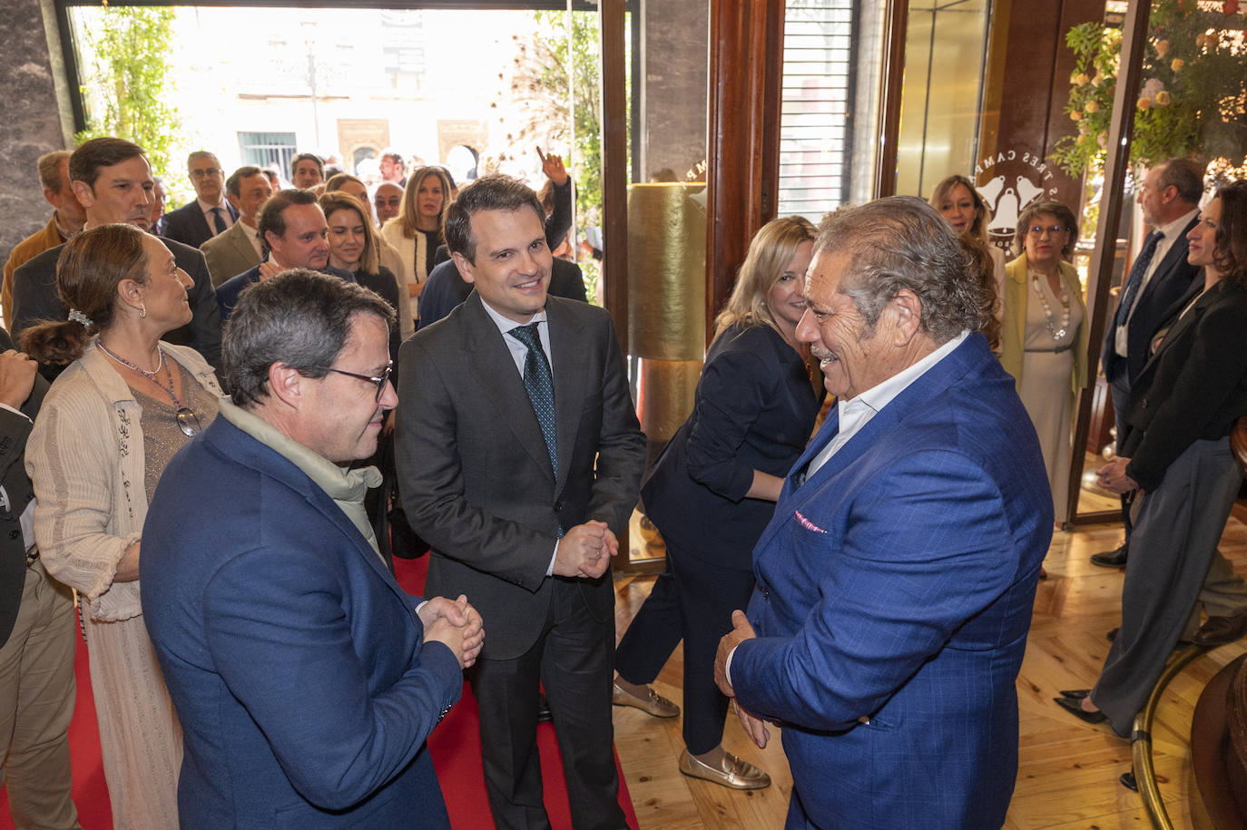 Fotos de la inauguración de las Tres Campanas