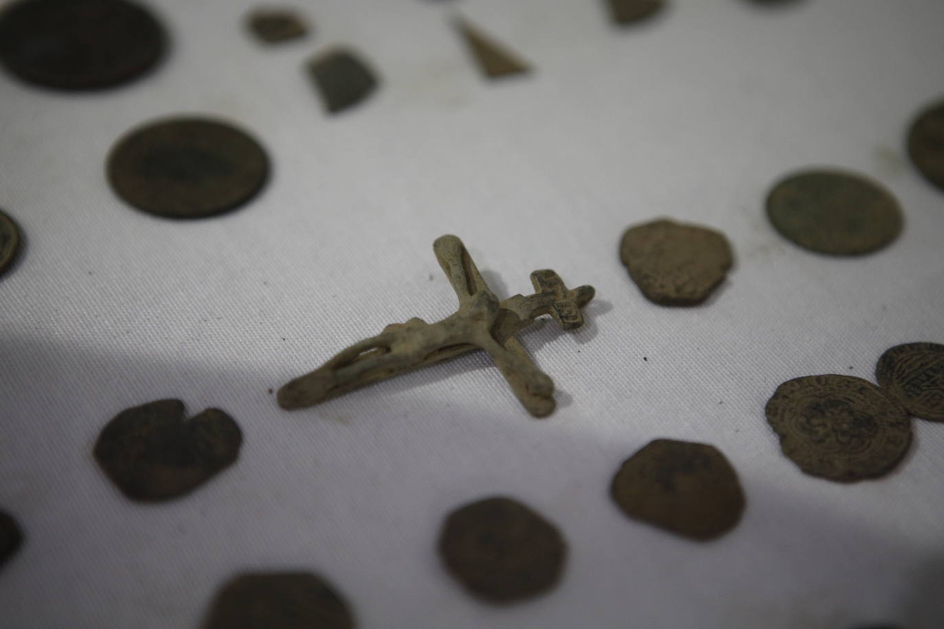 Imágenes (I) de las piezas arquelógicas recuperadas por la Guardia Civil