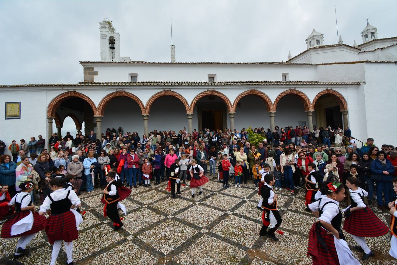 La lluvia no aguó la Romería de la Virgen de los Remedios