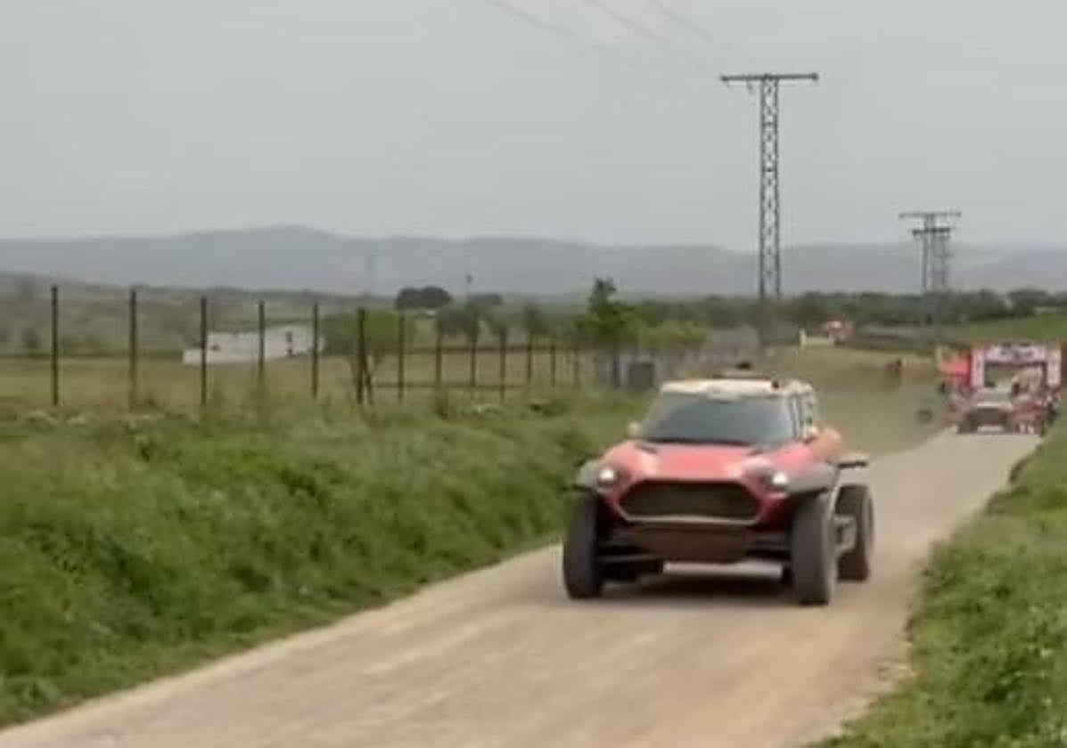 Muchos frexnenses se acercaron a recibir a los pilotos.