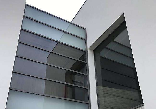 Detalle de la fachada del Museo de los Pueblos de Colonización.