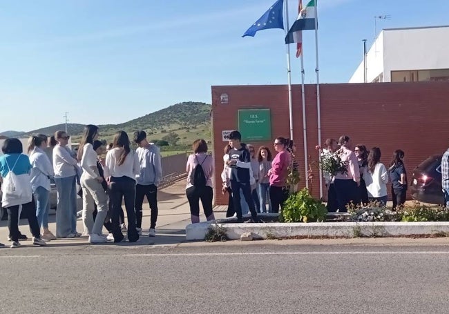 La protesta, junto al instituto 'Vicente Ferrer'.