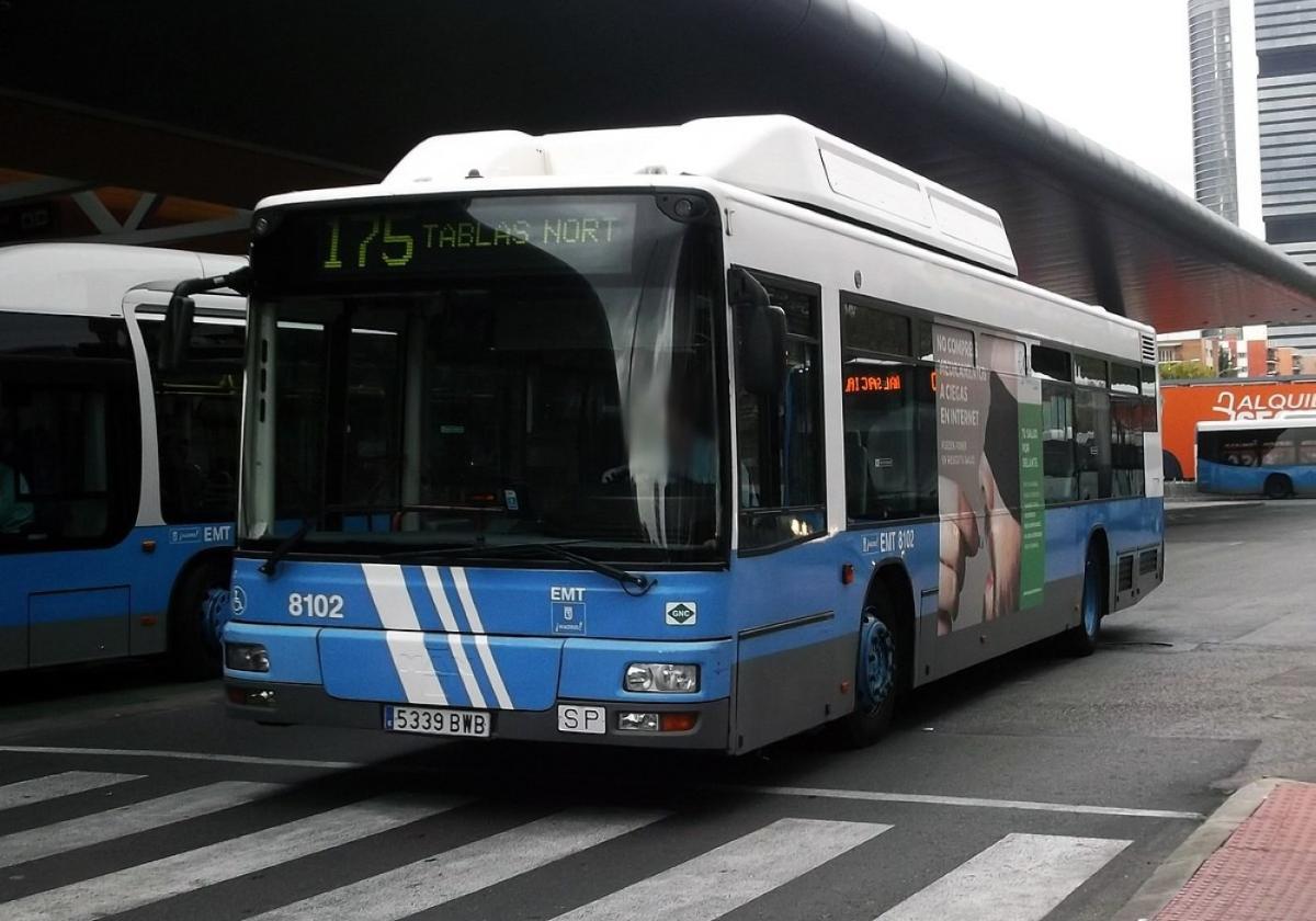 Uno de los autobuses modelo MAN 313FGNC de Madrid que llegará en los próximos día a Plasencia.