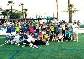 Plantilla, directivos y afición celebran la victoria