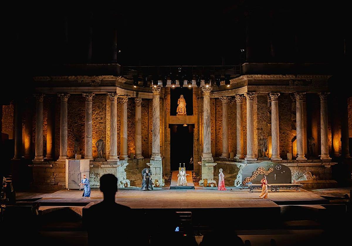 Representación de la obra ´El regalo de Zeus´ dentro del Festival Teatro de Mérida 2023.