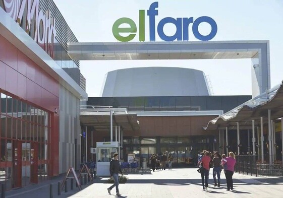 Muchas de las compras se realizaron en el centro comercial El Faro.
