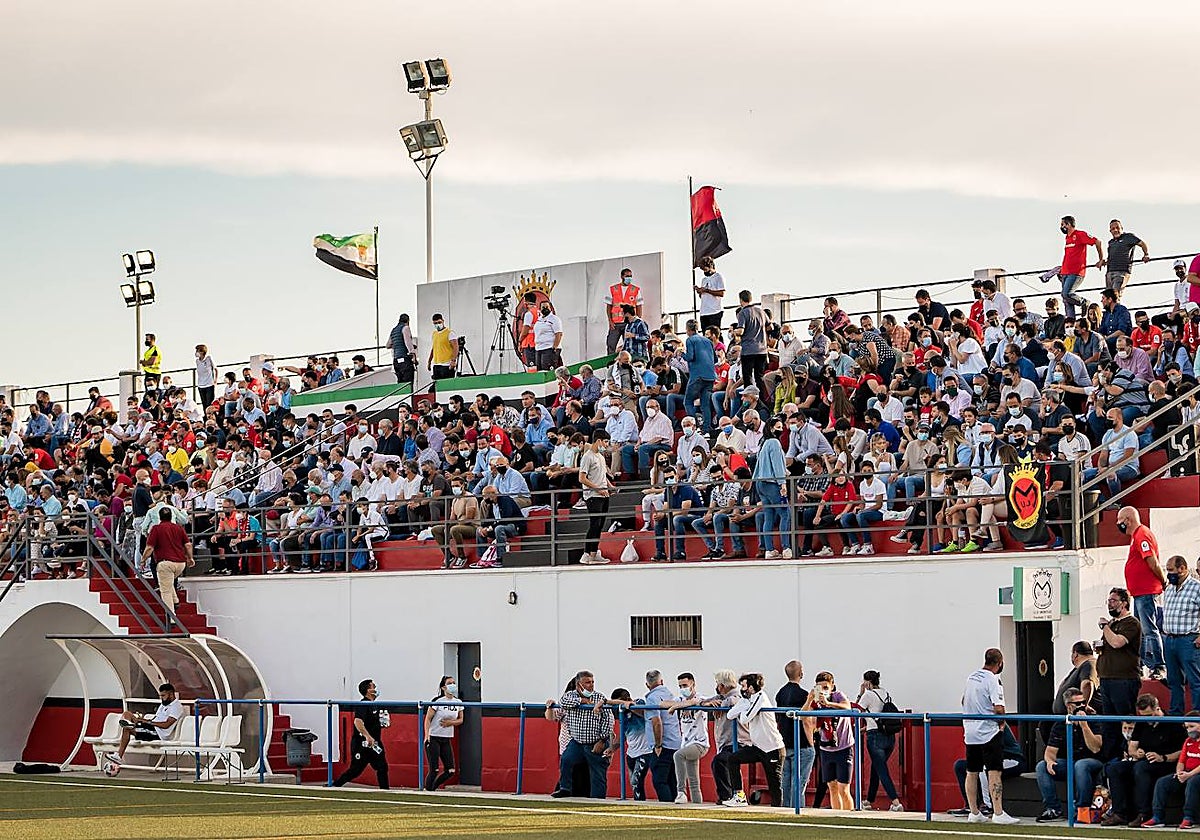 El Emilio Macarro contará con una nutrida presencia de aficionados blanquinegros.