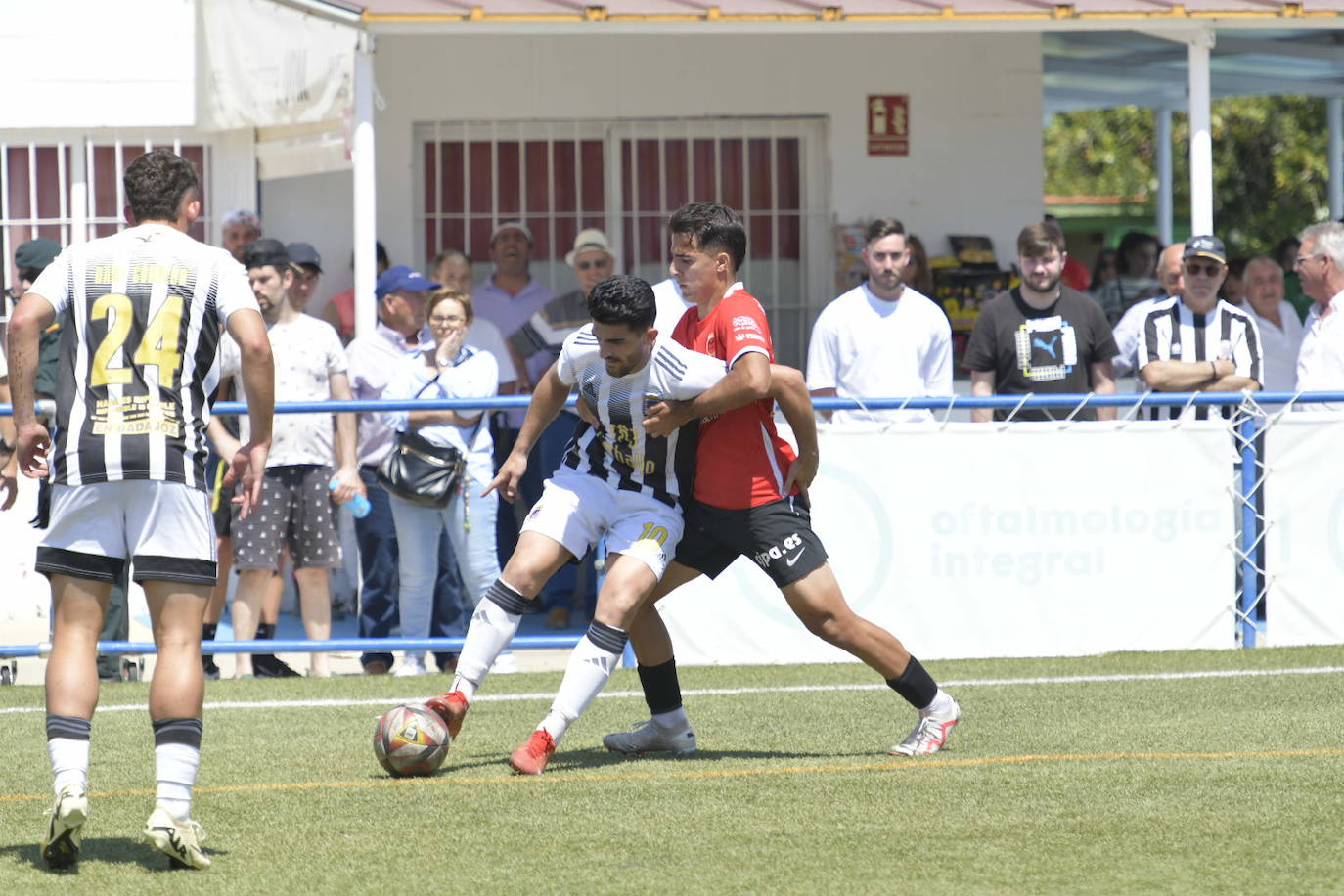 Las mejores imágenes del Montijo-Badajoz (1-2)