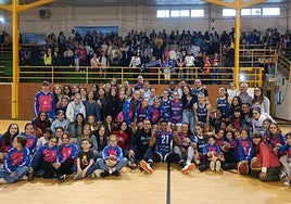 Celebración del último triunfo de las placentinas en casa.